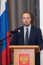 Комментарий Временного поверенного в делах России в Латвии О.О.Зыкова для "Известий" в связи с угрозой выдворения из Латвии российских граждан
