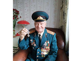 Par jubilejas medaļas “Uzvaras 1941.-1945.g. Lielajā Tēvijas karā 75 gadi” pasniegšanu veterānam V.Iševskim